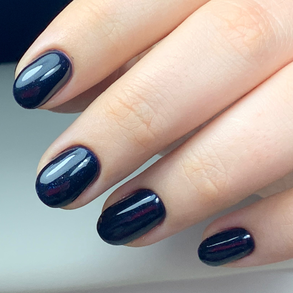 Аппаратный маникюр с покрытием гель лак