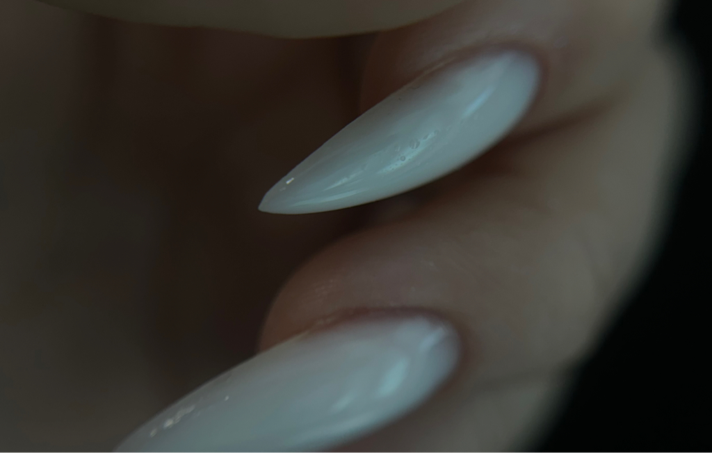 «Коррекция нарощенных ногтей»