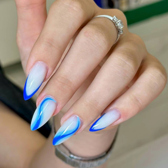 Наращивание ногтей. Дизайн оговаривается и оплачивается отдельно.