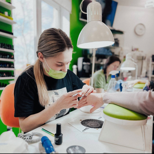 Маникюр гигиенический. -15% скидка при оплате наличными