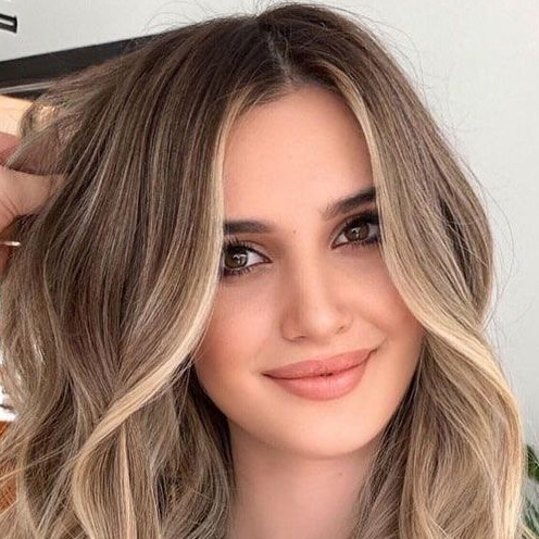 Аиртач средняя длина(волосы не касаются плеч)