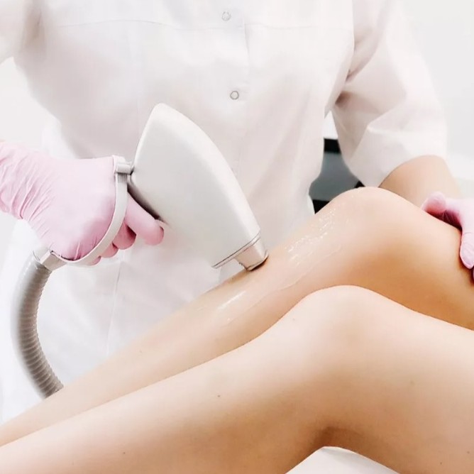 Лазерная эпиляция ноги полностью
