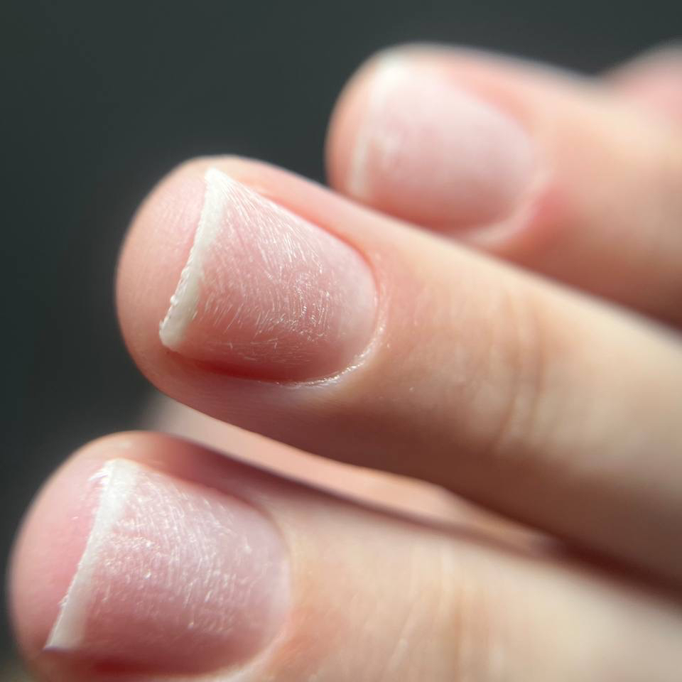 Маникюр без покрытия