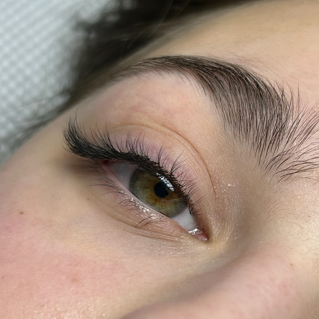 Наращивание ресниц 1,5 D