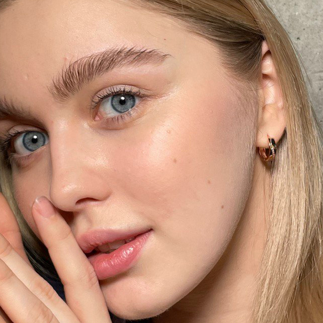 Долговременная укладка без окрашивания + коррекция бровей +  ламинирование ресниц +уход