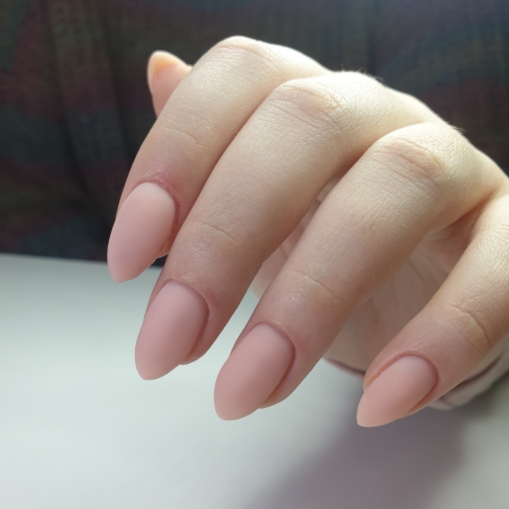 Маникюр без покрытия