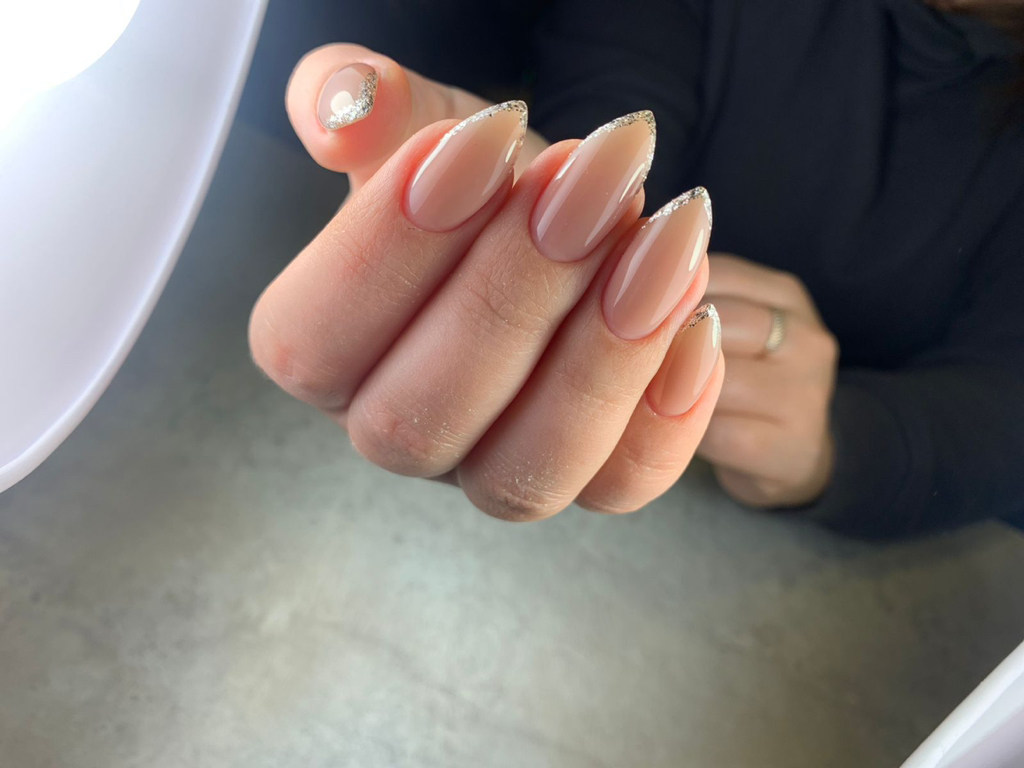 маникюр с покрытием гель-лак + укрепление