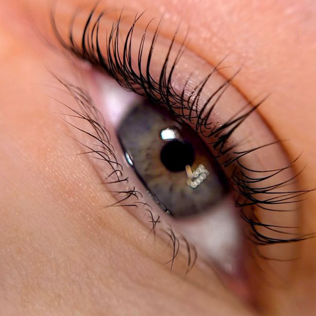 Ламинирование ресниц с окрашиванием