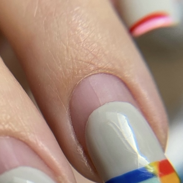 Пилочный маникюр без покрытия