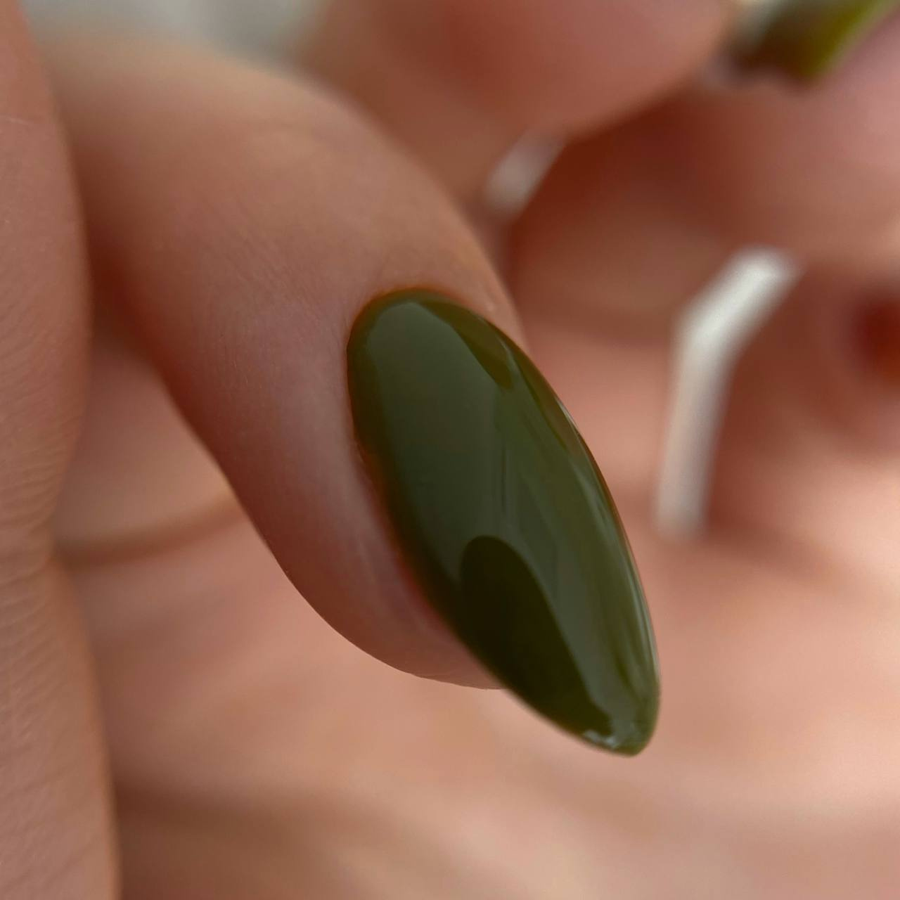 Маникюр с покрытием гель-лак