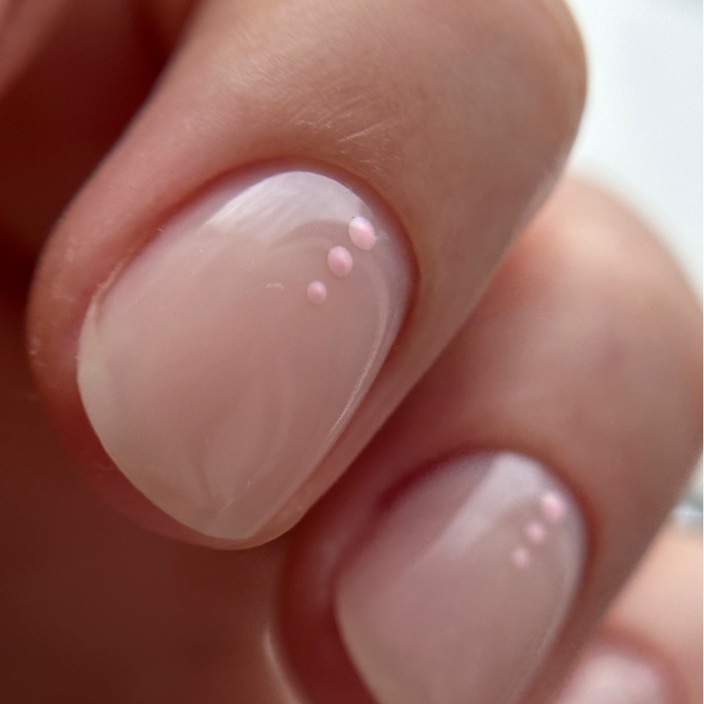 Маникюр , укрепление ногтей гелем