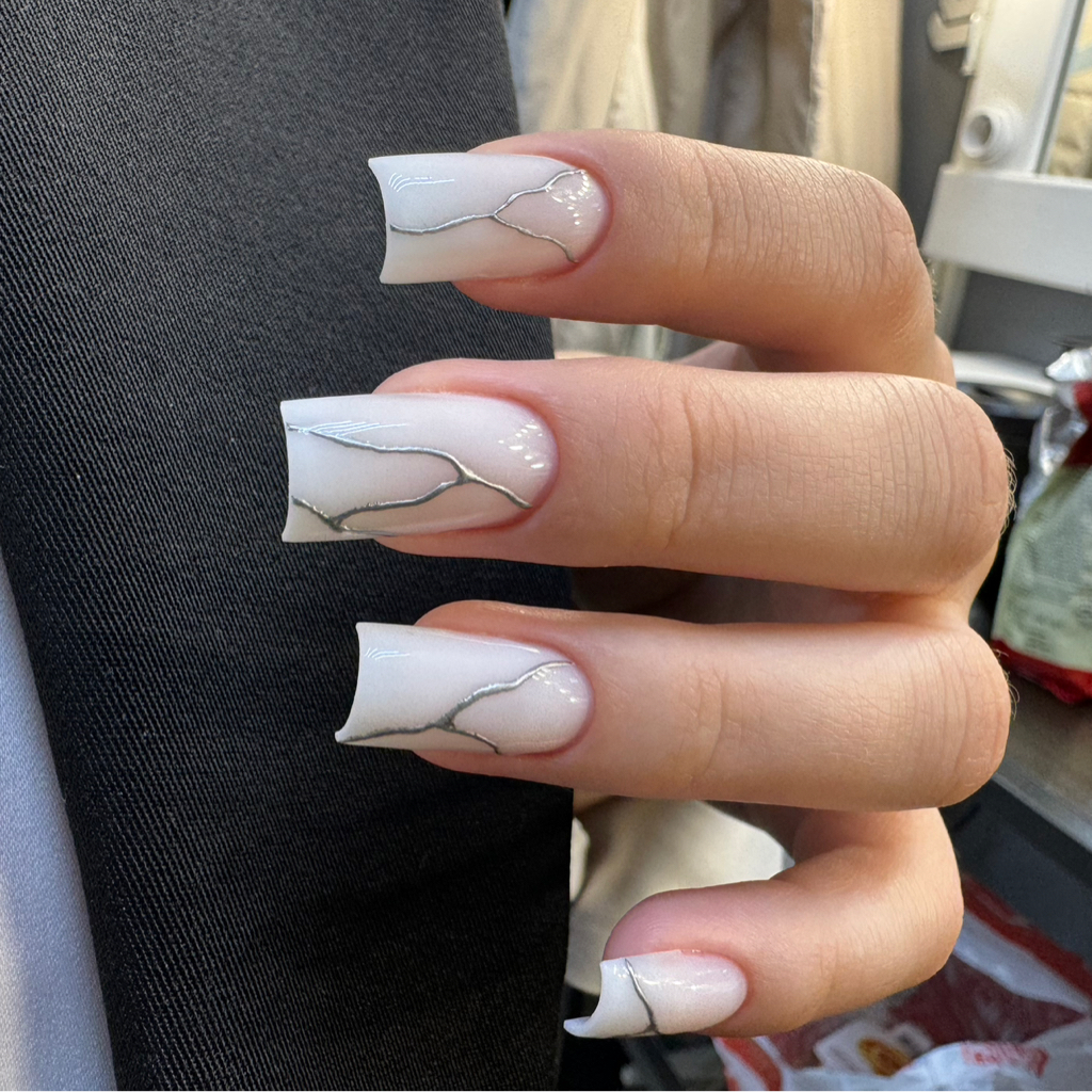 Маникюр+восстановление архитектуры гелем/полигелем +покрытие+ дизайн