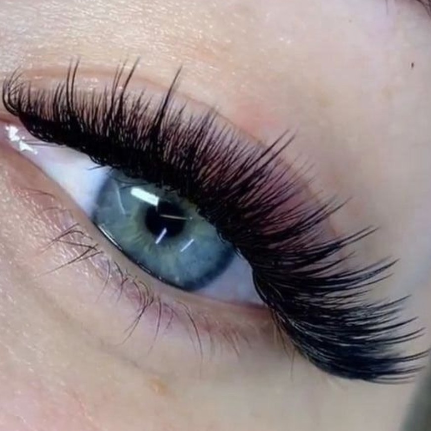 наращивание ресниц