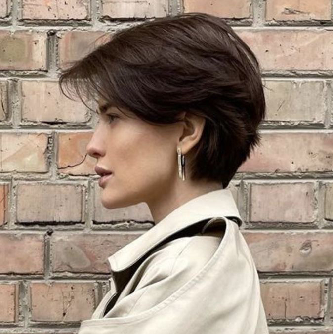 Модельная стрижка, короткие волосы