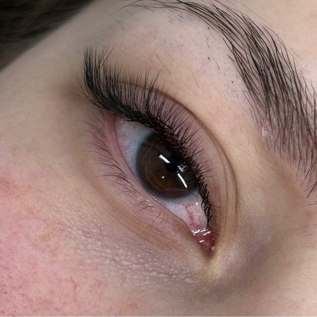 Наращивание ресниц 2д