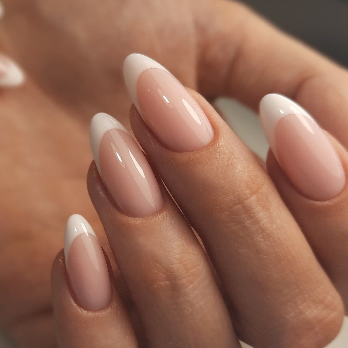 Французский маникюр ИЛИ сложный дизайн + укрепление гелем