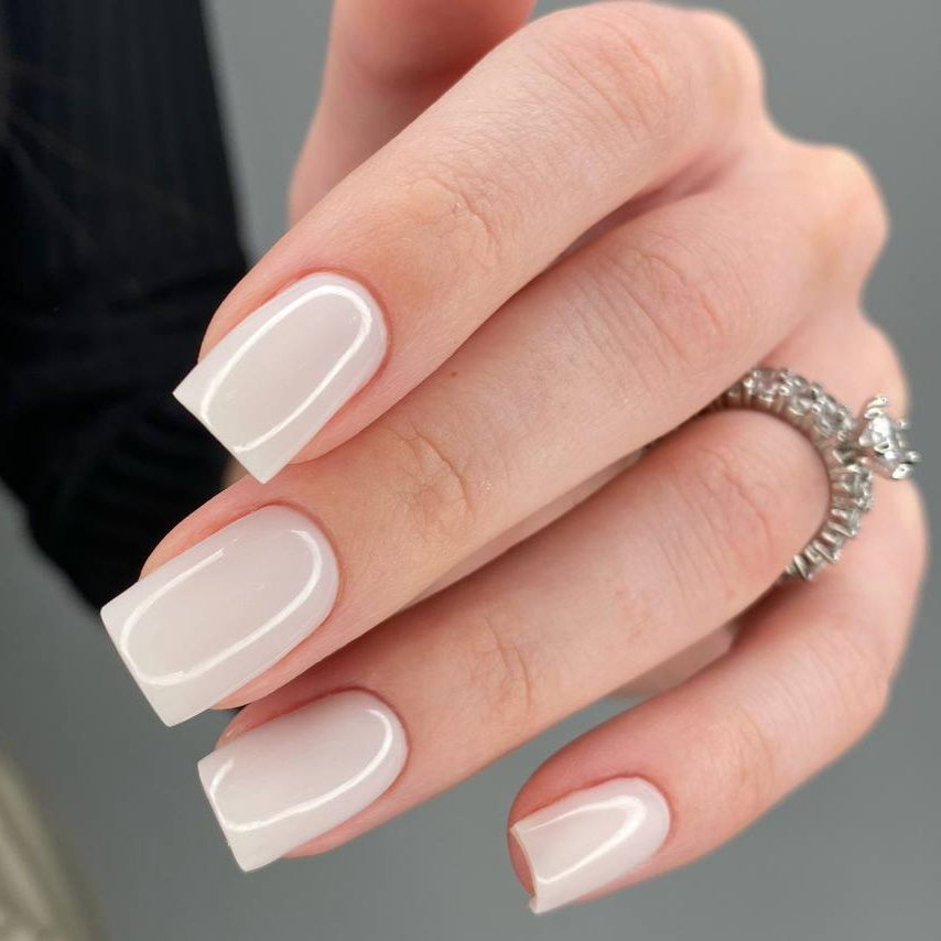 Коррекция нарощенных ногтей однотон S,M,L (длина до 4)