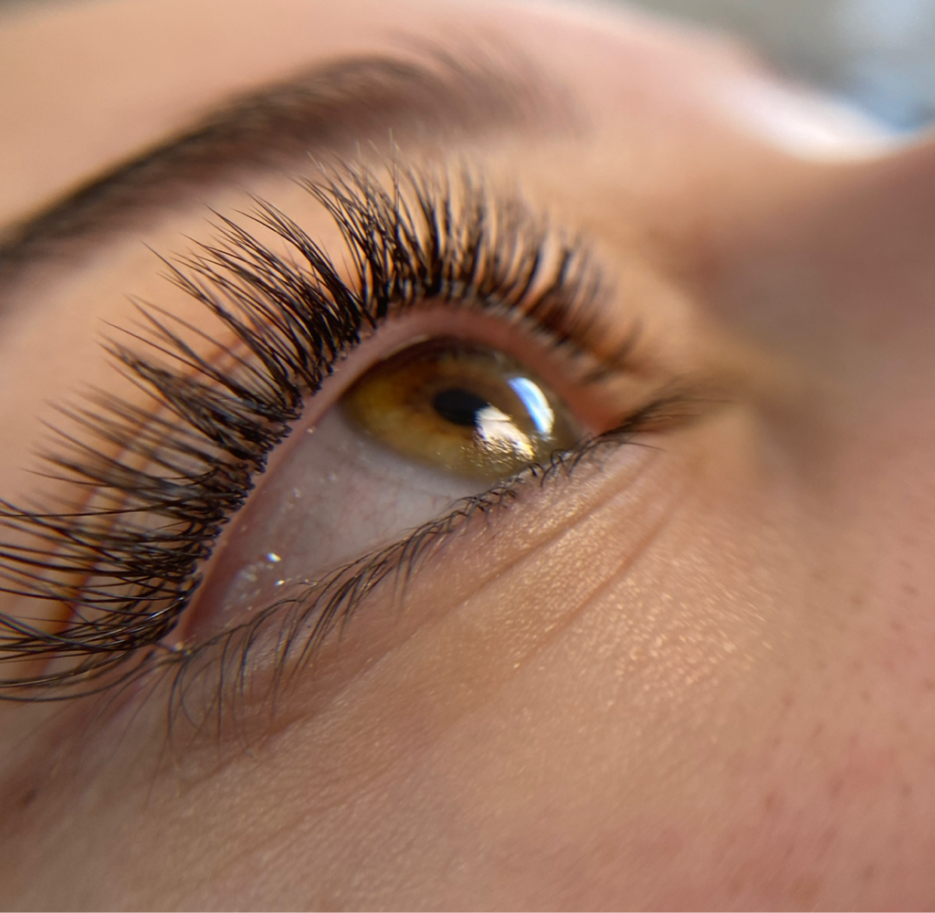 Наращивание ресниц 1д