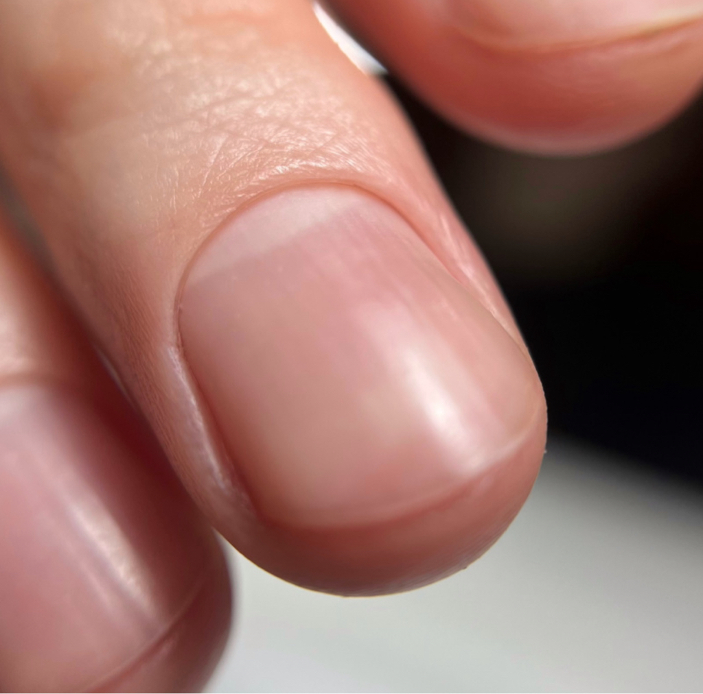 Маникюр без покрытия