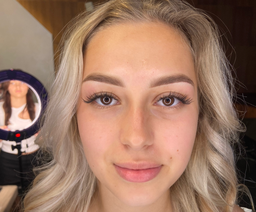 Перманентный макияж бровей