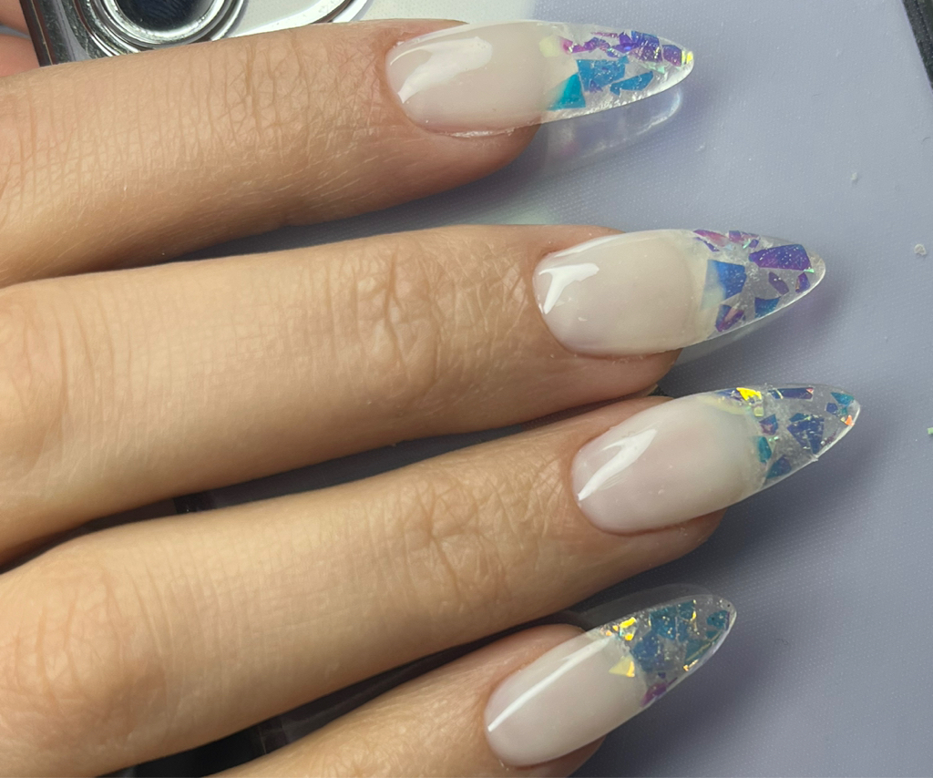 Наращивание ногтей