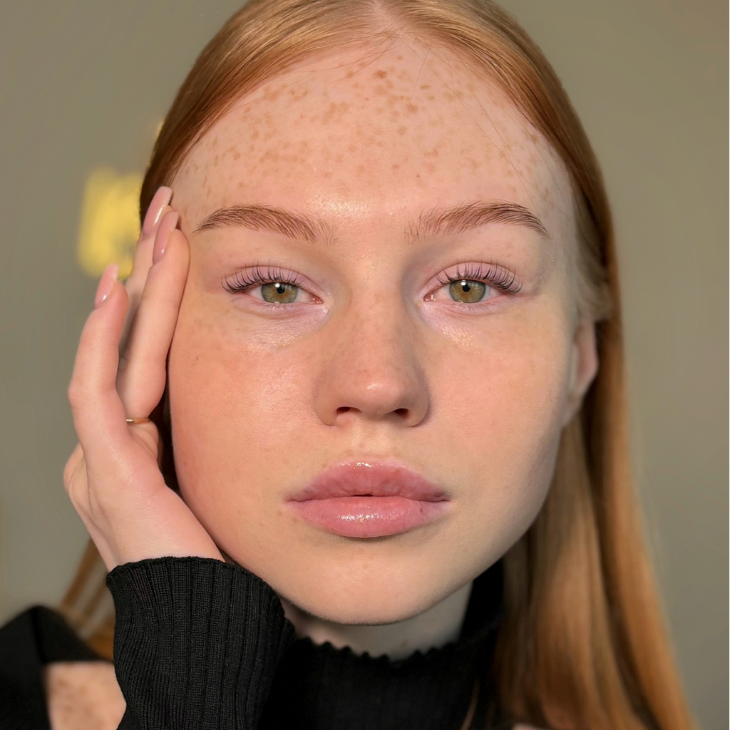 Коррекция бровей