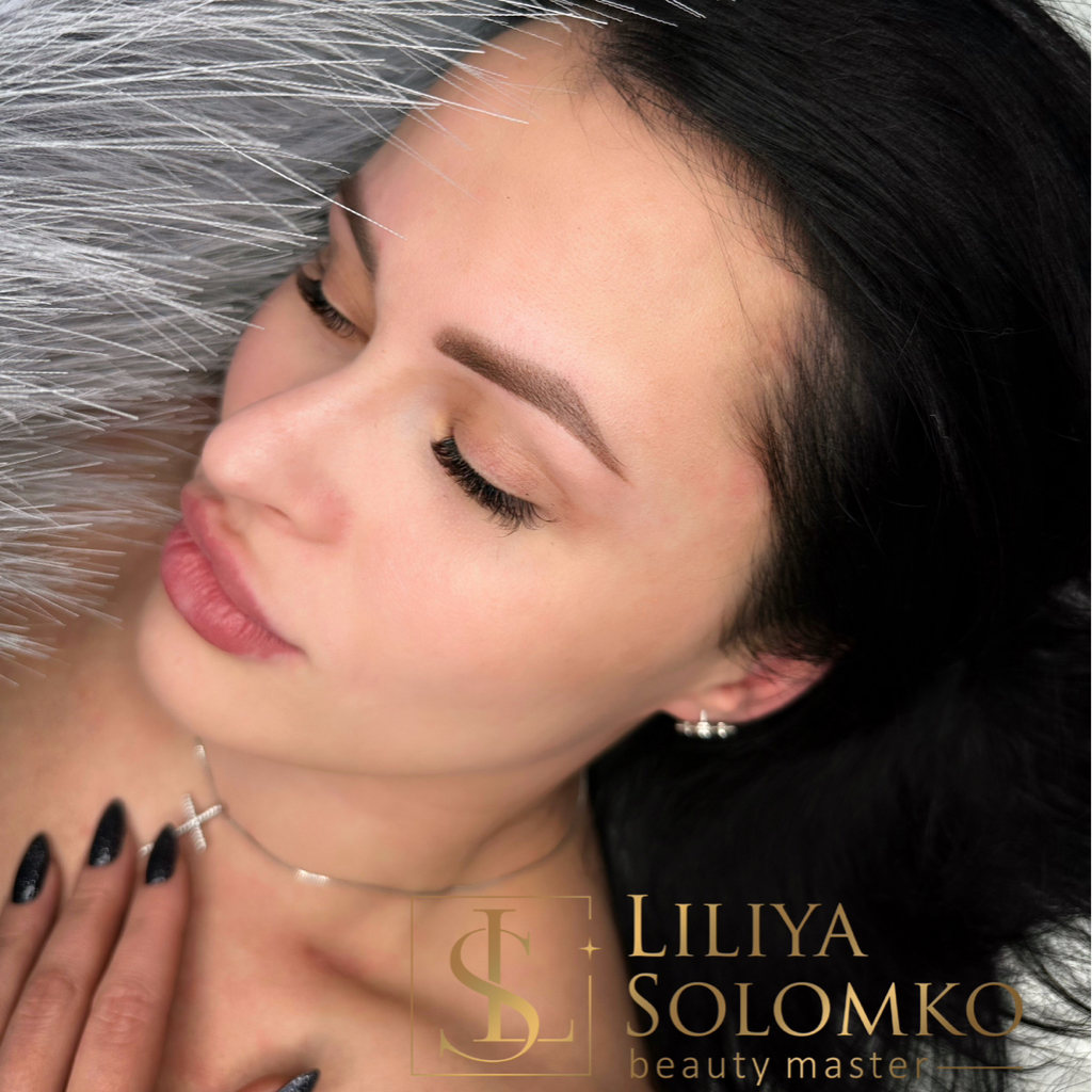 Перманентный макияж брови