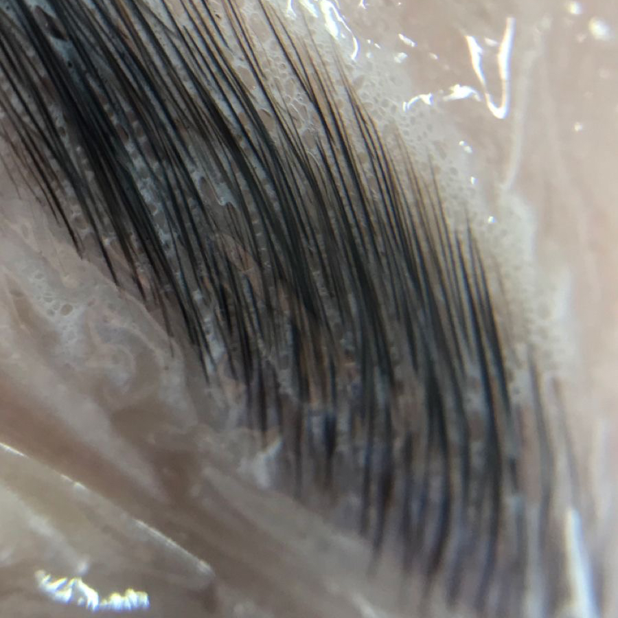 Долговременная укладка бровей