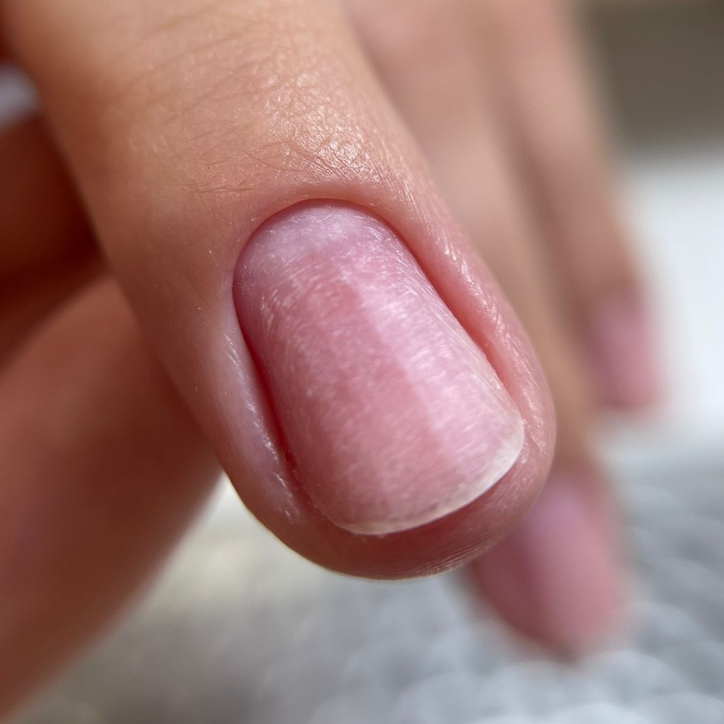 Маникюр без покрытия