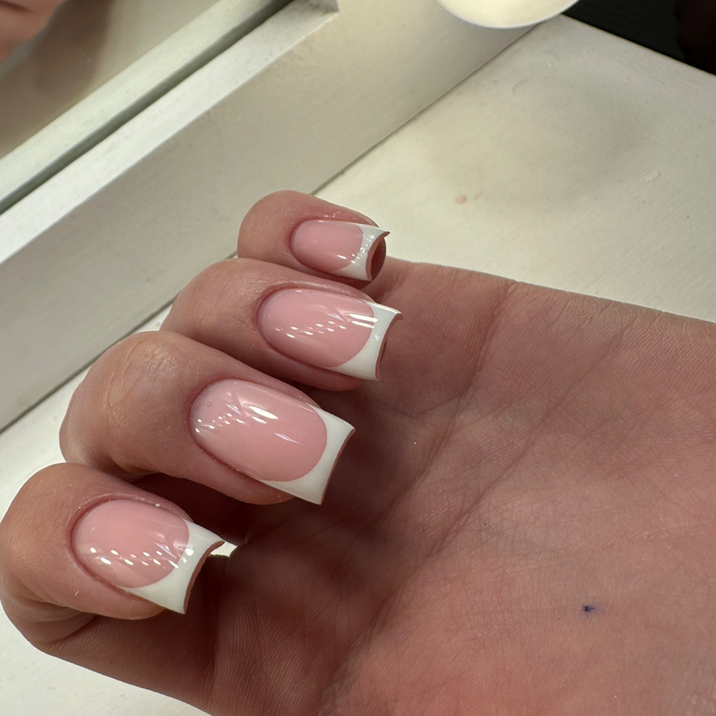 Маникюр Френч