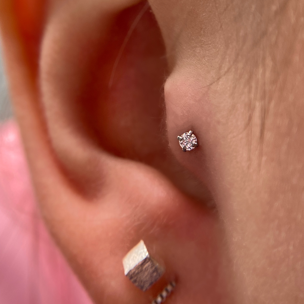 Прокол «Tragus»