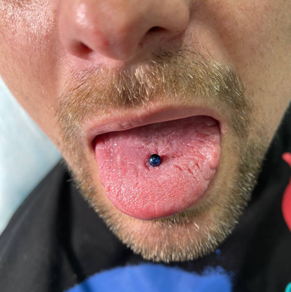 Язык + украшение