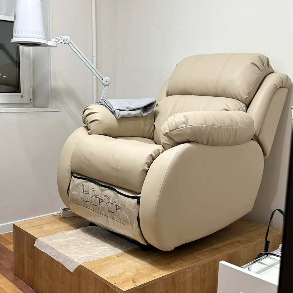 Маникюр с покрытием гель-лак + Smart педикюр с покрытием гель-лак