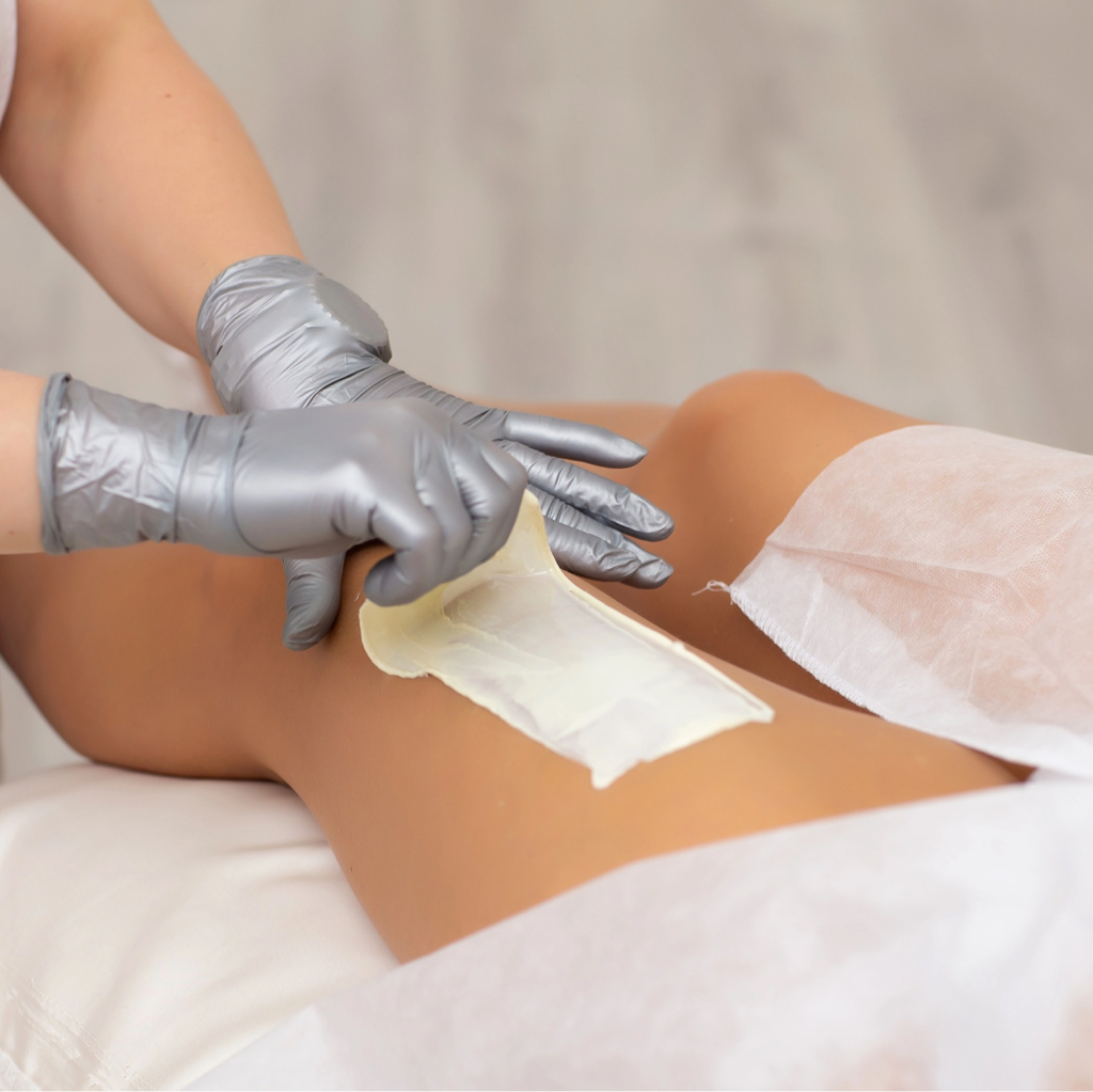 Бёдра или Голень плёночным воском