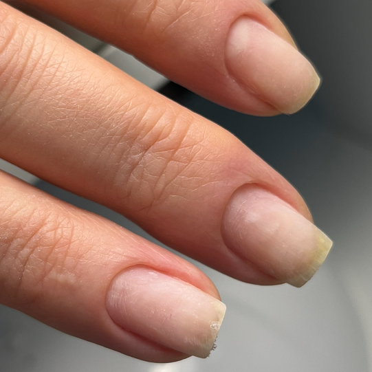 Маникюр без покрытия