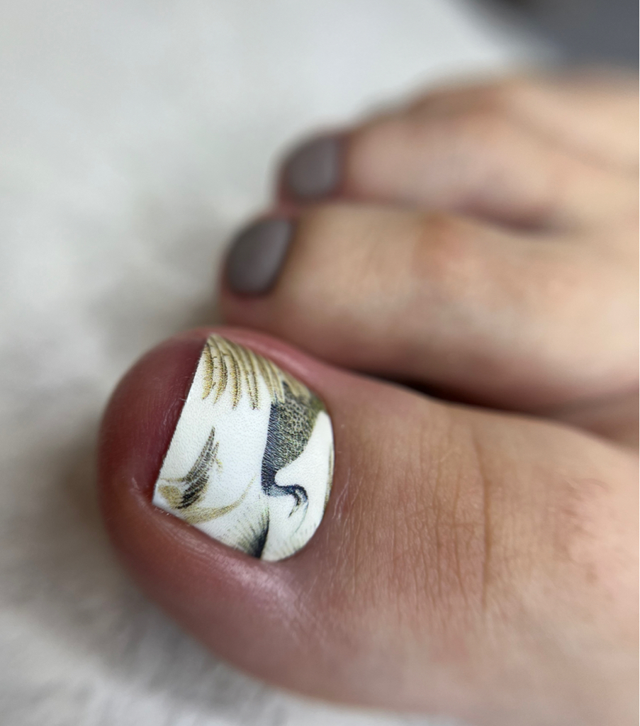 Педикюр: пленки