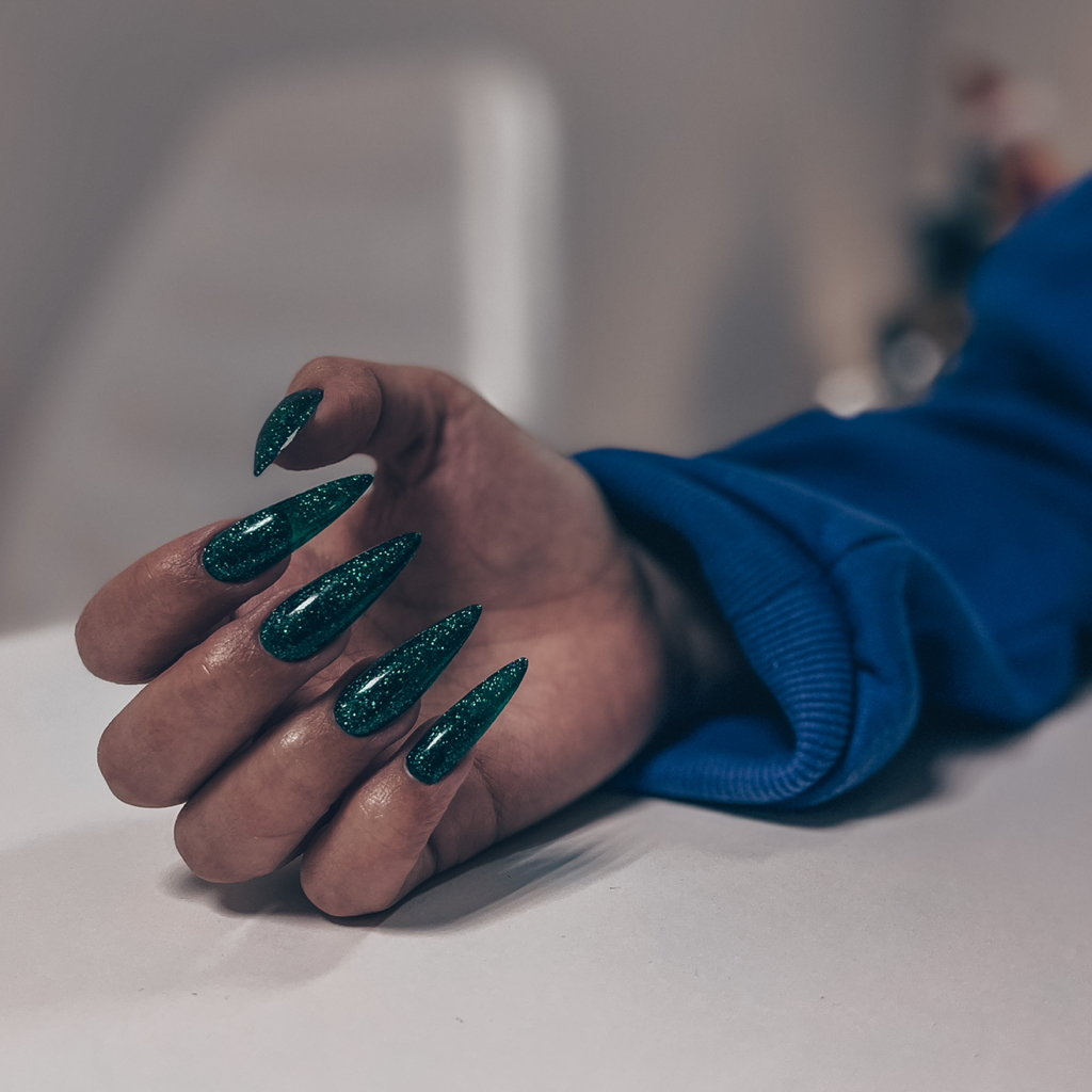 Наращивание ногтей ( гелевые формы)