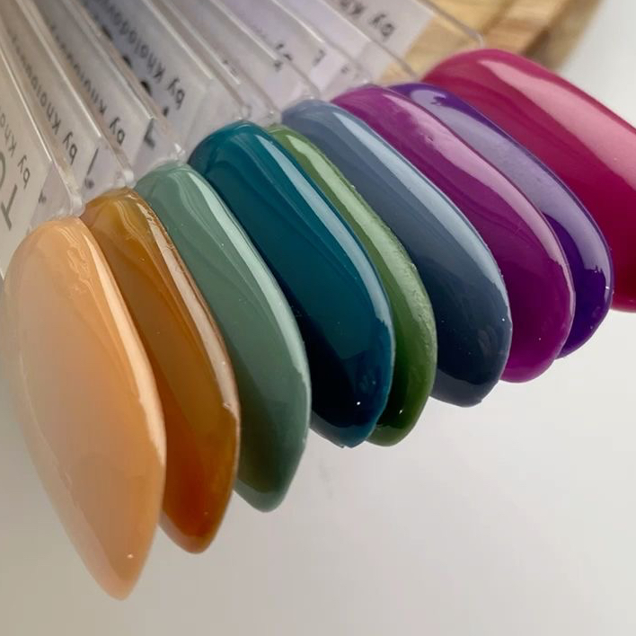 Покрытие лаком