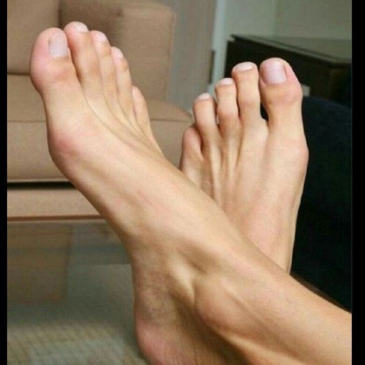 Мужской педикюр