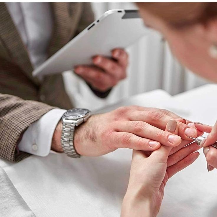 Маникюр мужской