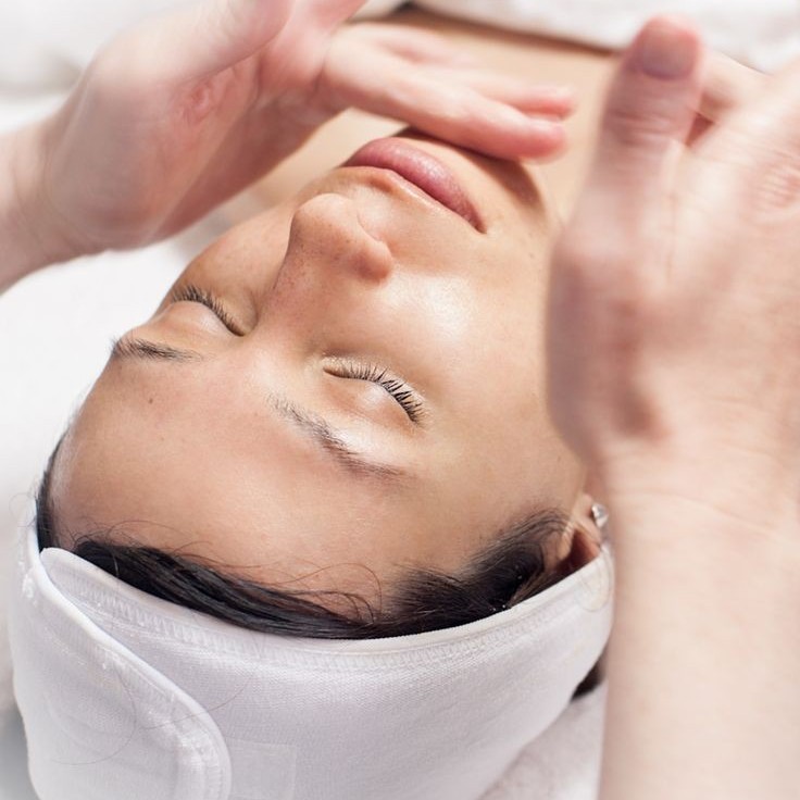 Классический массаж лица