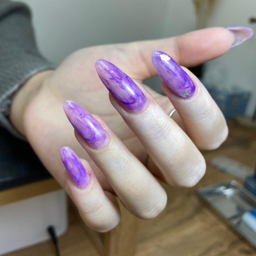 Наращивание ногтей