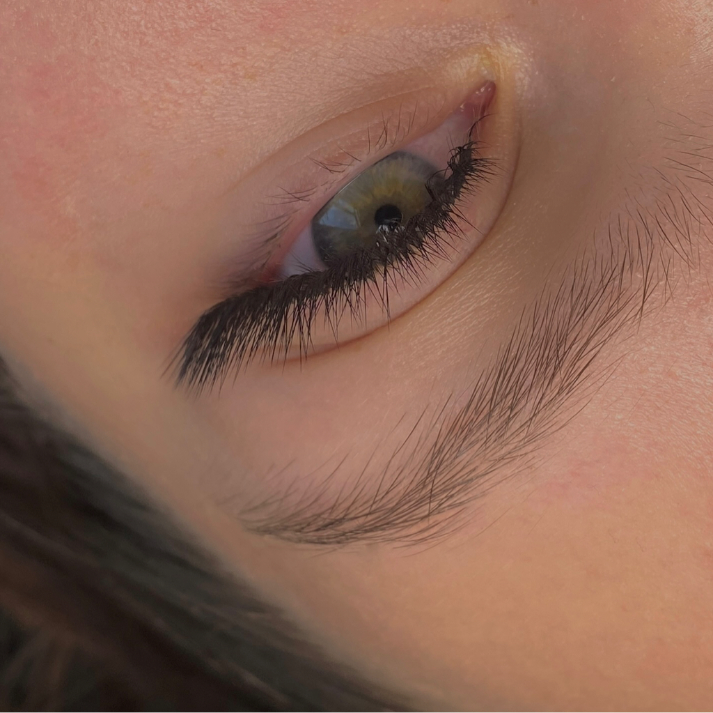 Наращивание ресниц 2D