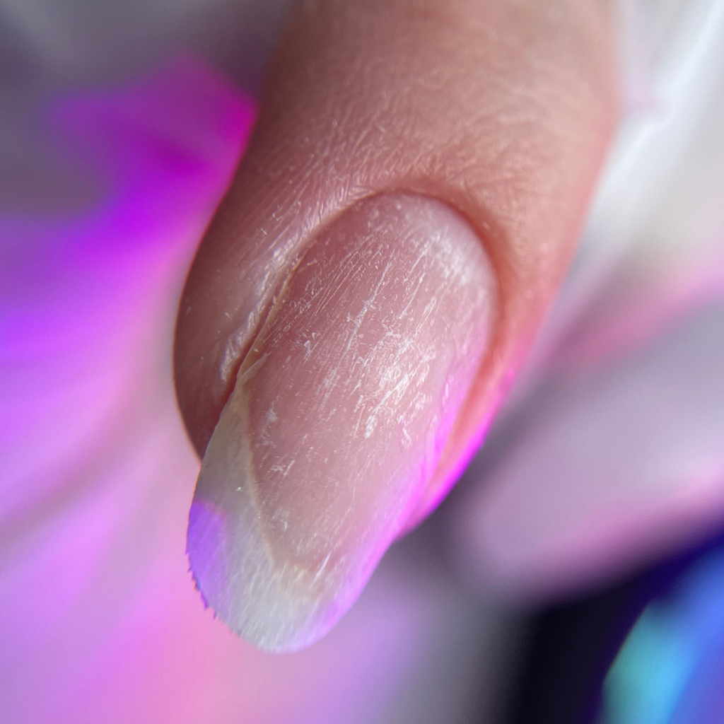 Маникюр без покрытия