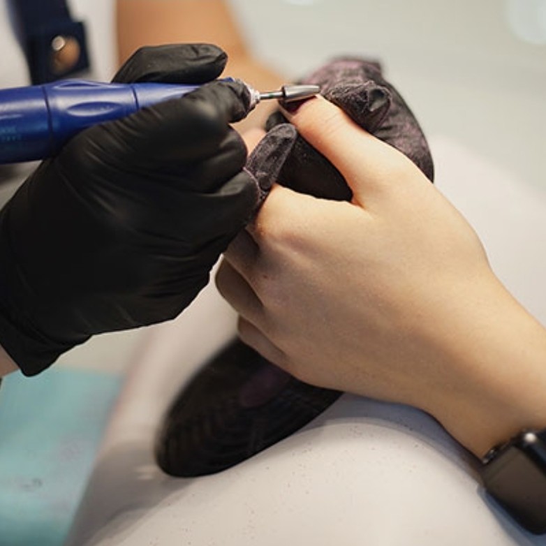 Снятие нарощенных ногтей без маникюра