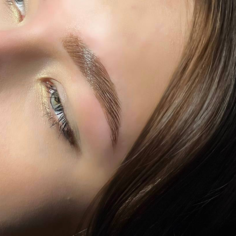 Полный комплекс (ламинирование + окрашивание+коррекция +уход)