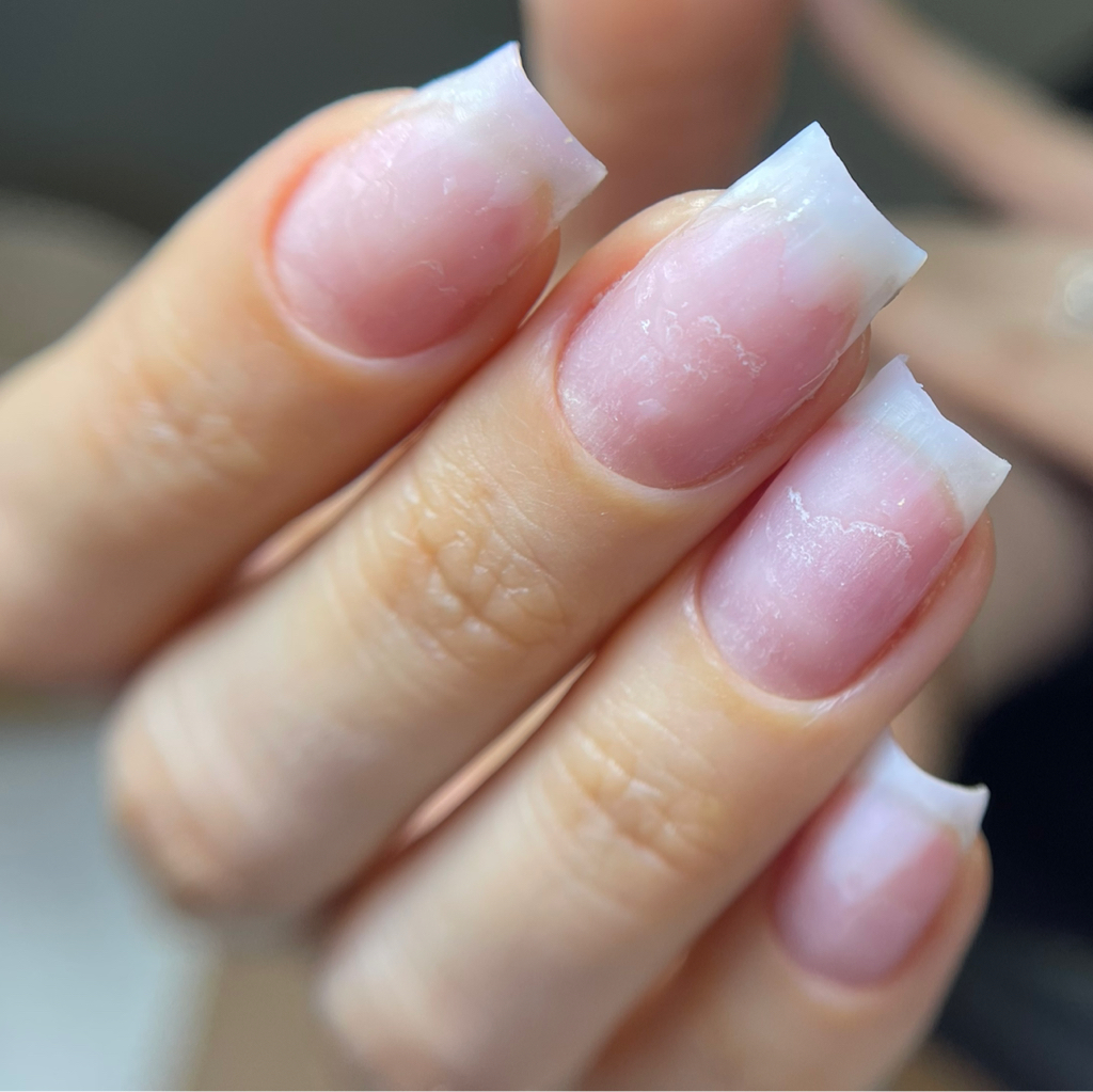 Комбинированный маникюр без покрытия