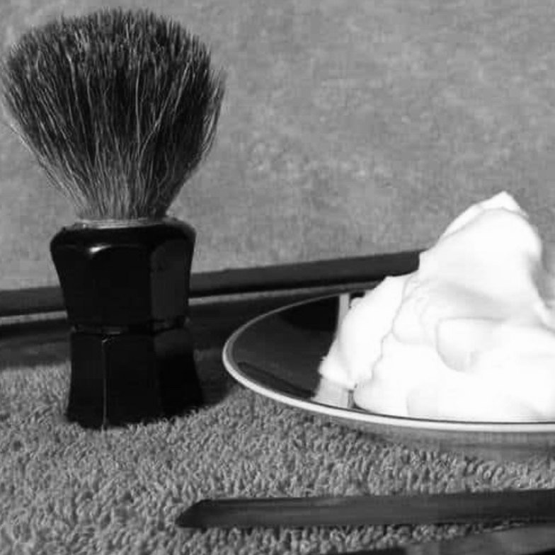 Бритье опасной бритвой/ Straight razor shaving