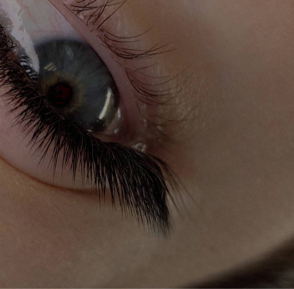 Коррекция ресниц