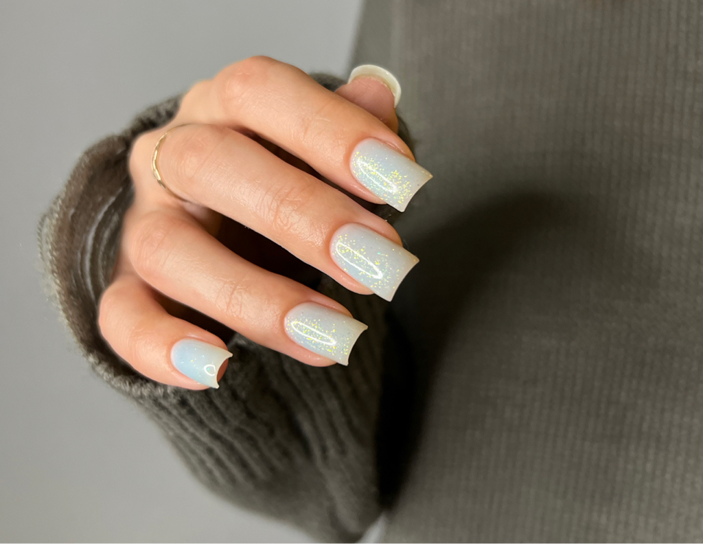 Маникюр с покрытием гель-лак (укрепление гелем)